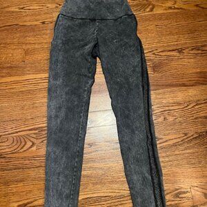 Aerie distressed gray leggings Size S